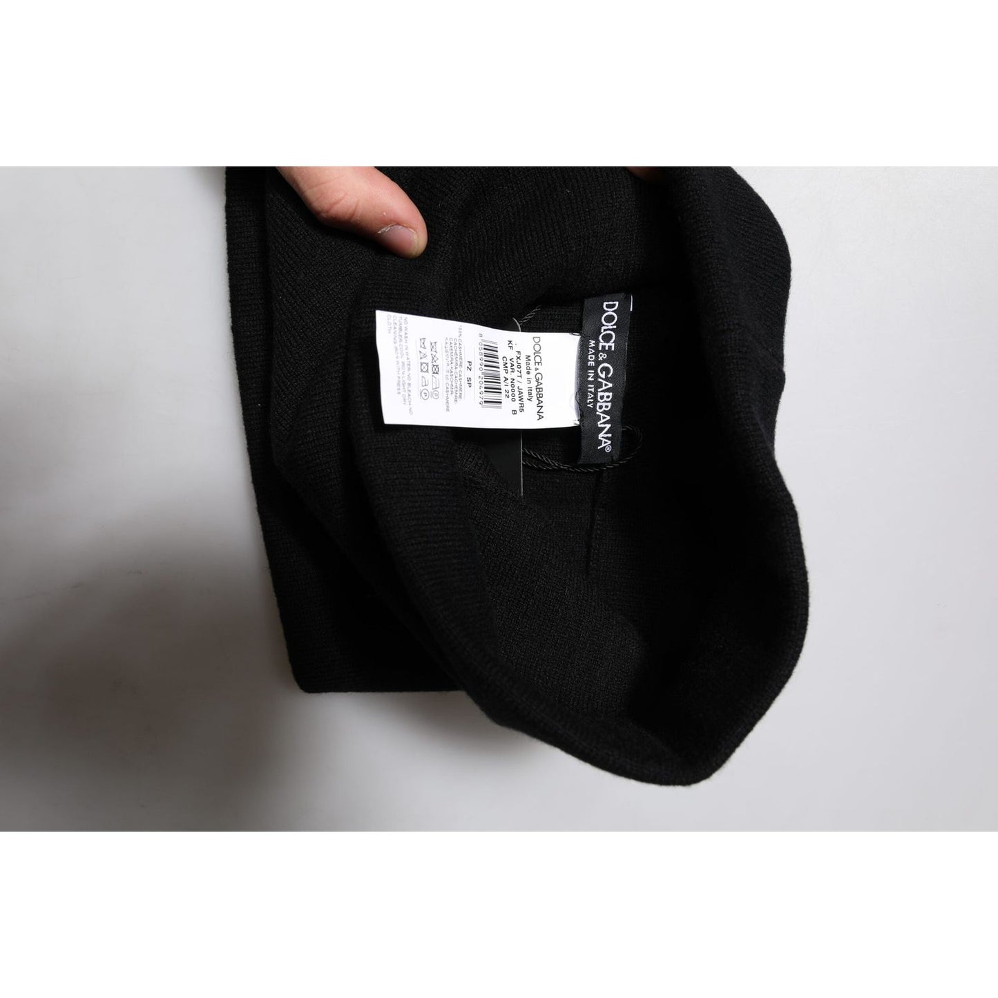 Dolce & Gabbana Black Cashmere Knitted Square Handkerchief Scarf MS7347