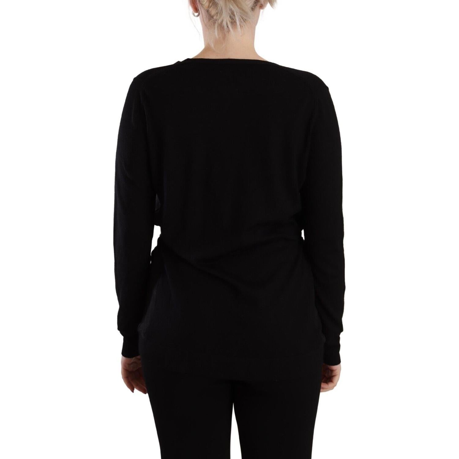 优雅黑色 V 领羊毛套衫