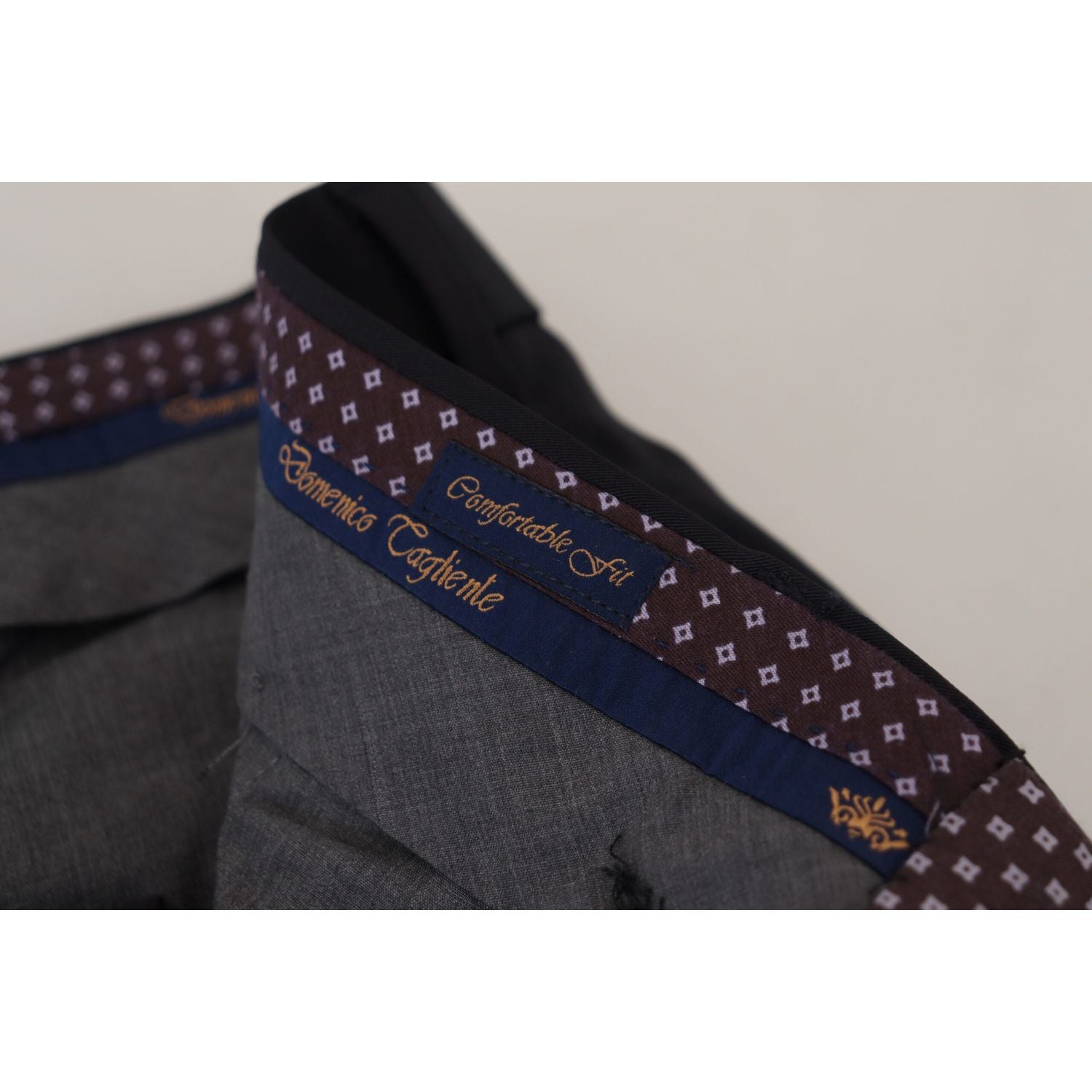 优雅的黑色意大利正装裤