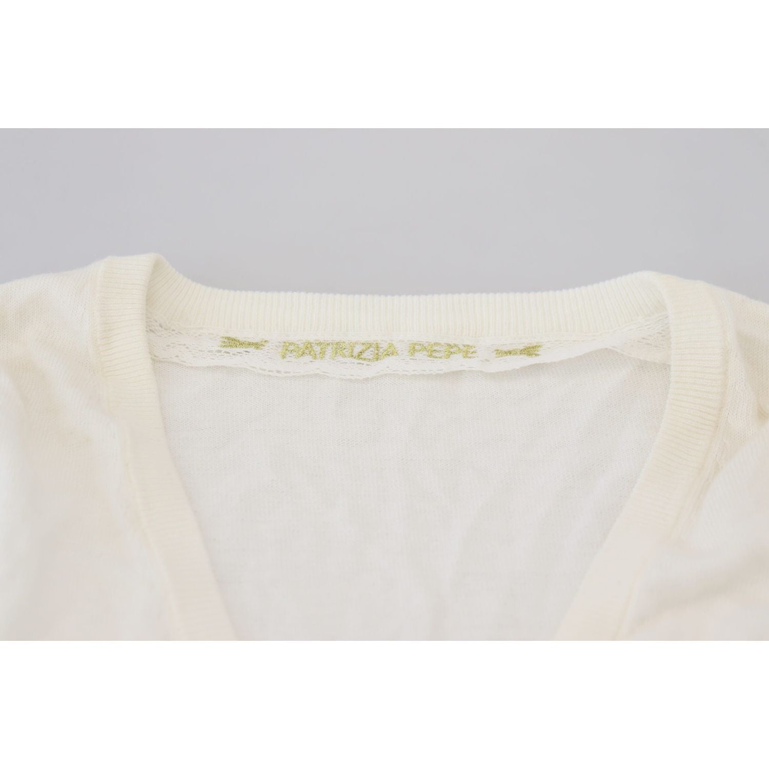 别致的象牙色休闲衬衫