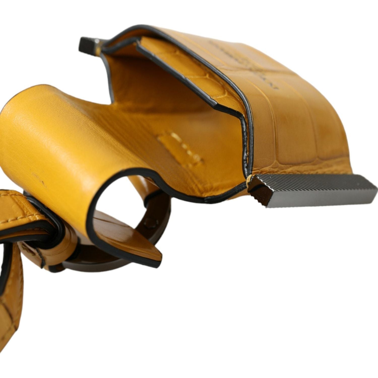 حامل مفاتيح من جلد التمساح الفاخر من دولتشي آند غابانا