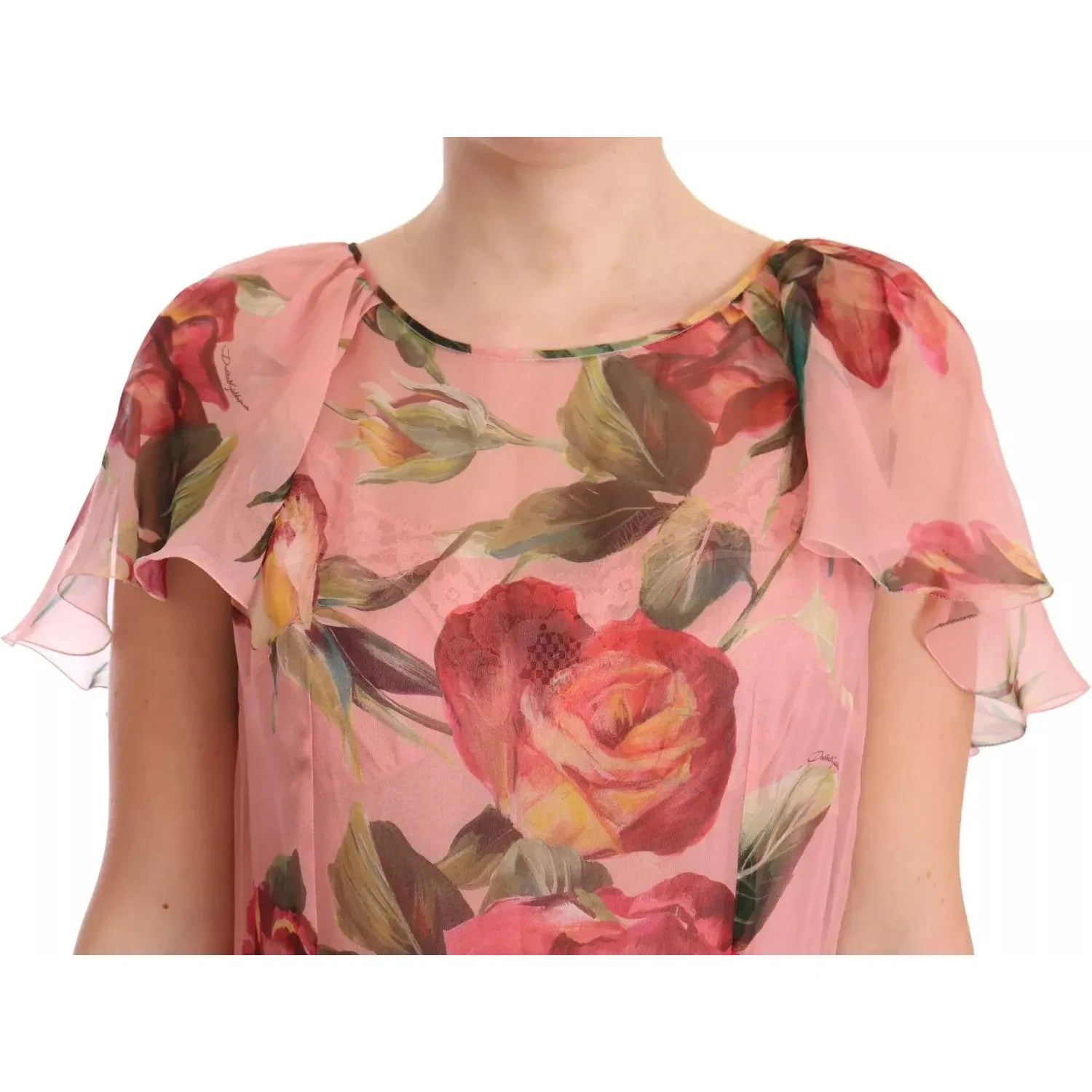 فستان ماكسي متعدد الطبقات بطبعات الأزهار من دولتشي آند غابانا باللون الوردي