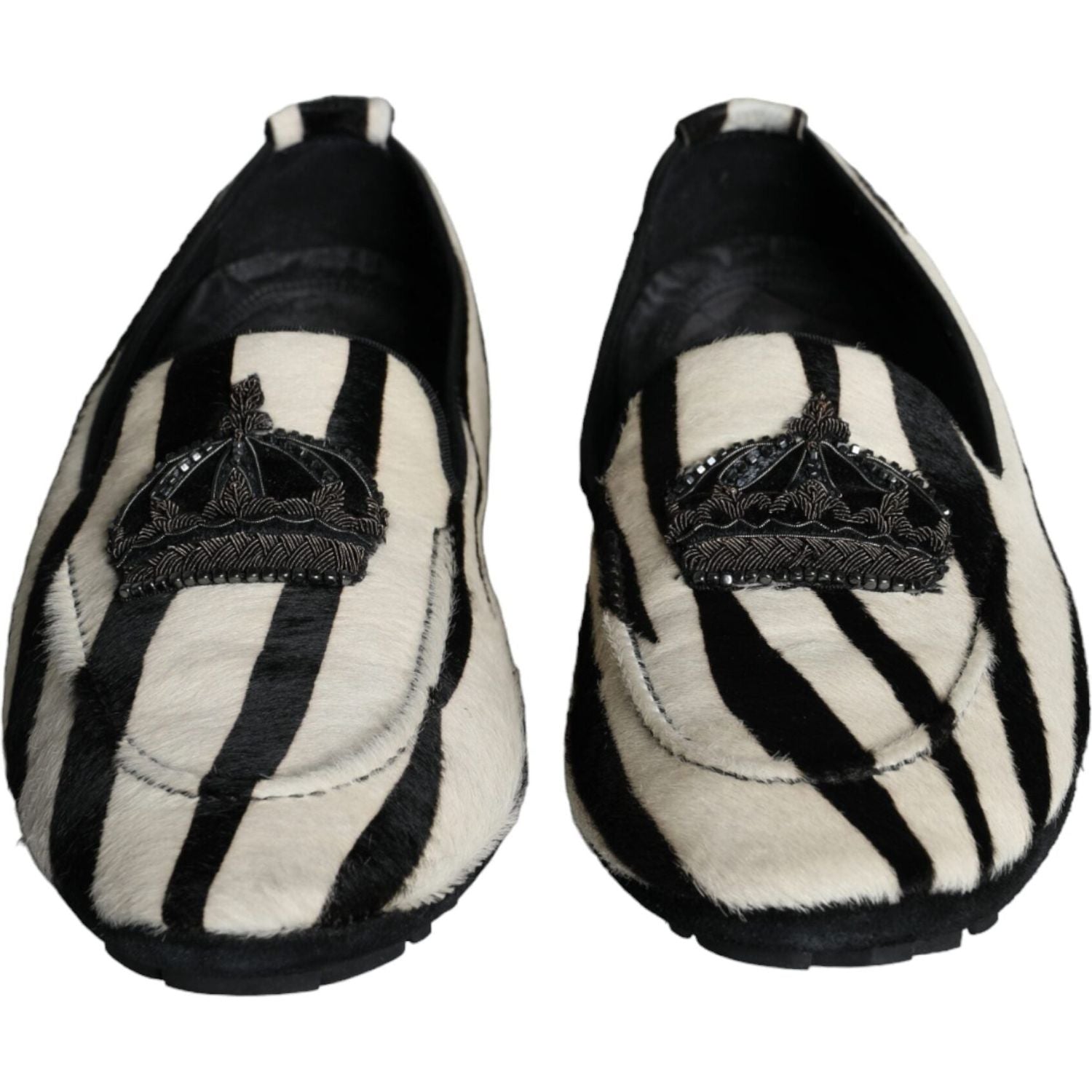 حذاء رجالي من دولتشي آند غابانا بدون رباط مصنوع من فرو العجل باللونين الأسود والأبيض