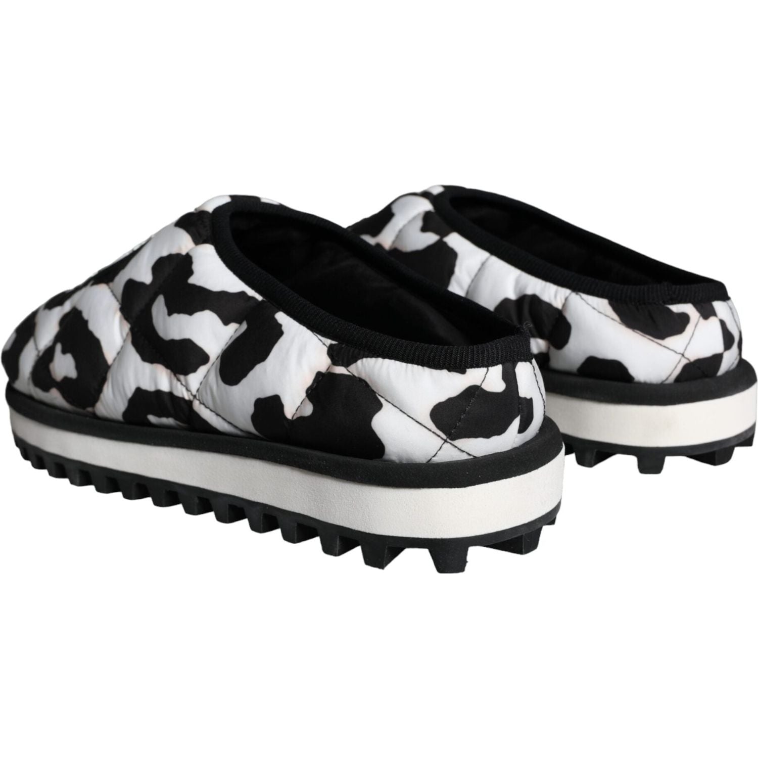 صندل دولتشي آند غابانا أسود وأبيض بشعار مبطن