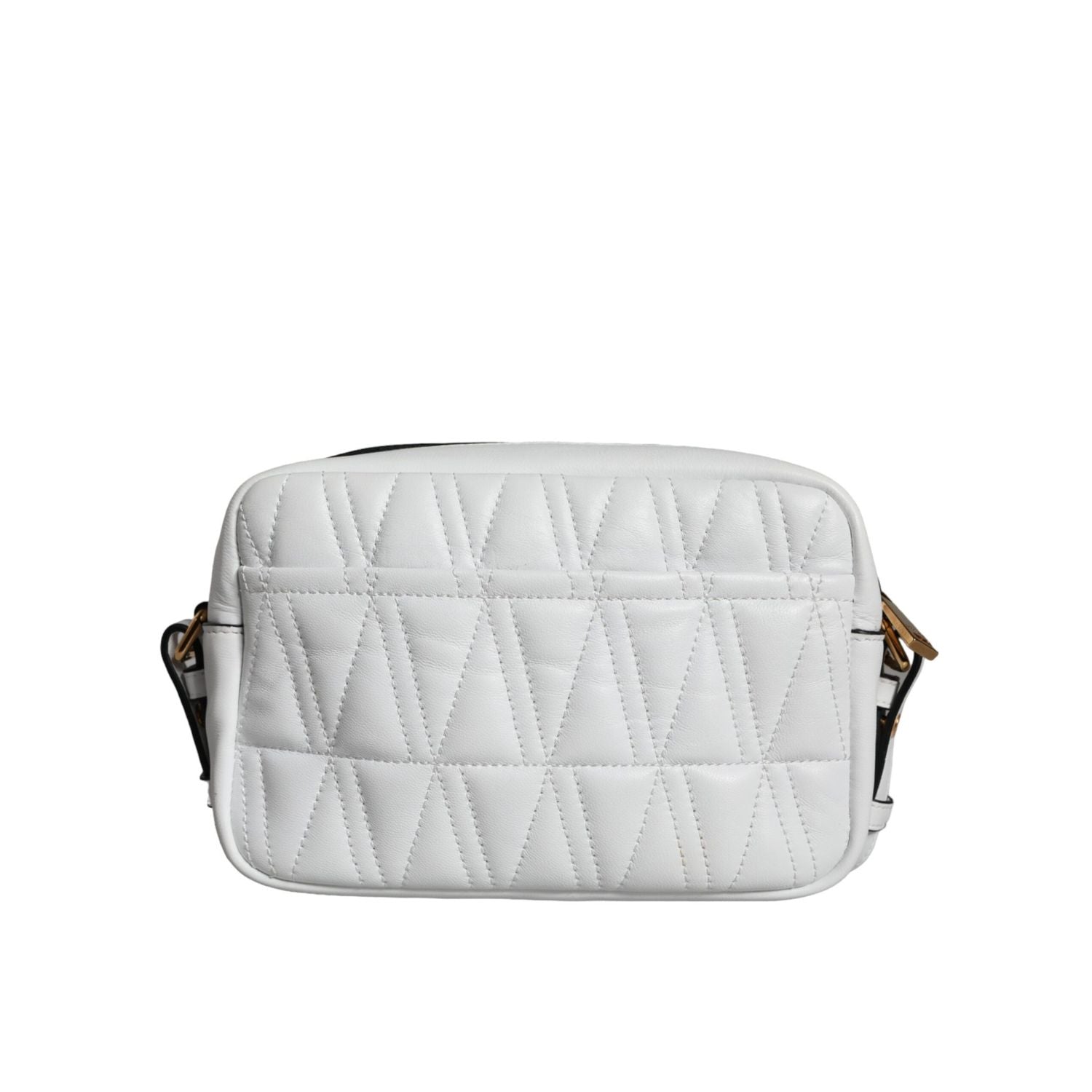 Front view with bag zipped and handles upright.