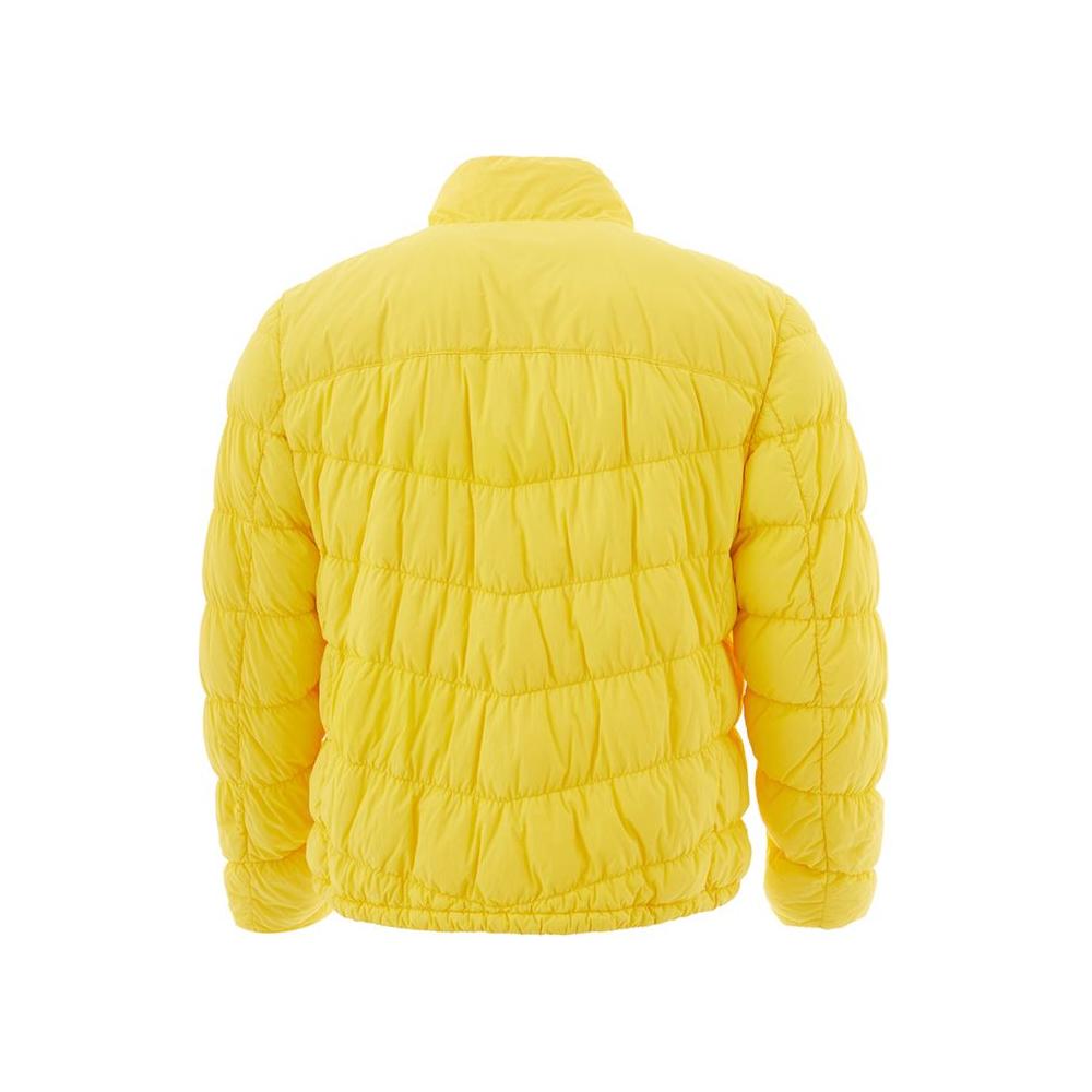 سترة خارجية صفراء نابضة بالحياة للرجال من Woolrich