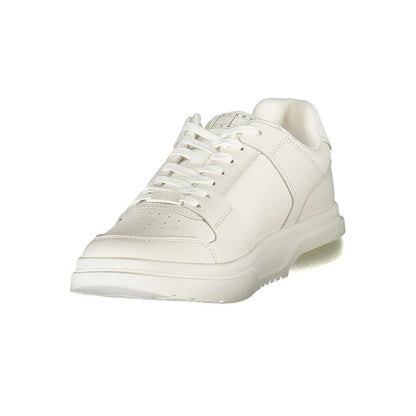 Elevate your style with the Tommy Hilfiger White Leather Men Sneaker, featuring iconic design and premium comfort for the modern man.