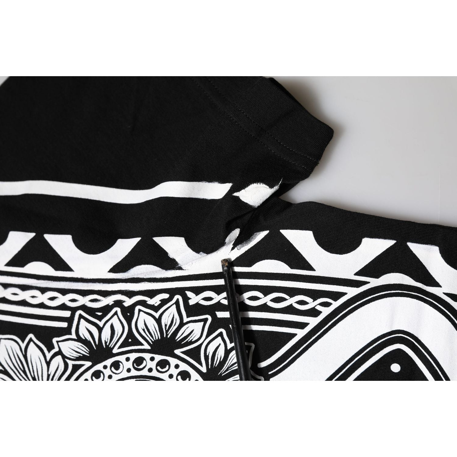 Dolce & Gabbana Black Bandana Print Cotton Crew Neck T-shirt