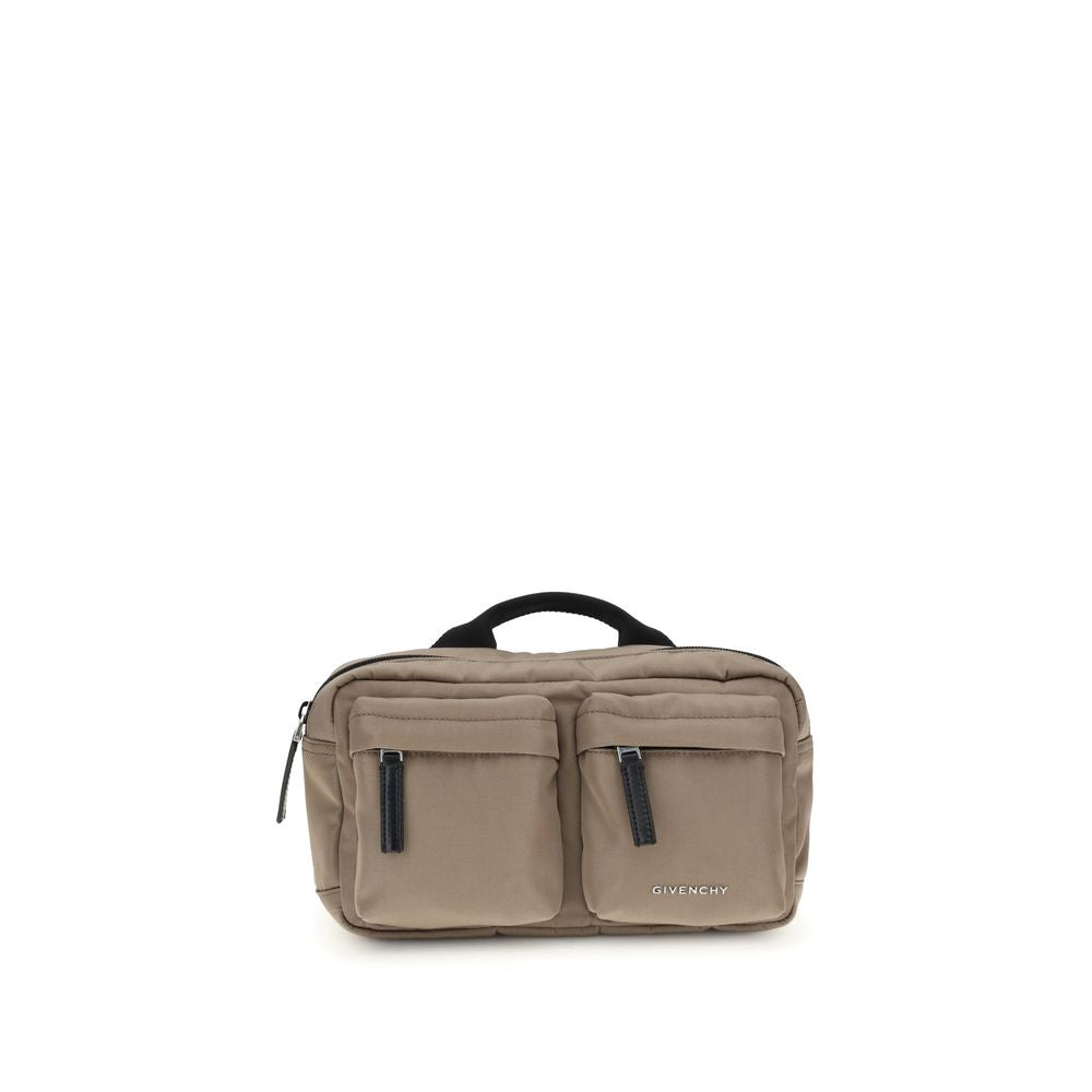 Front view with bag zipped and handles upright.