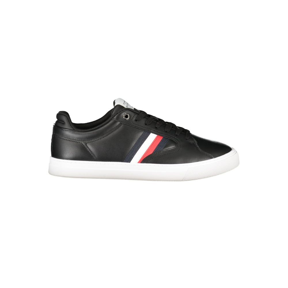 Tommy Hilfiger Black Leather Men Sneaker with contrasting stripe detail.