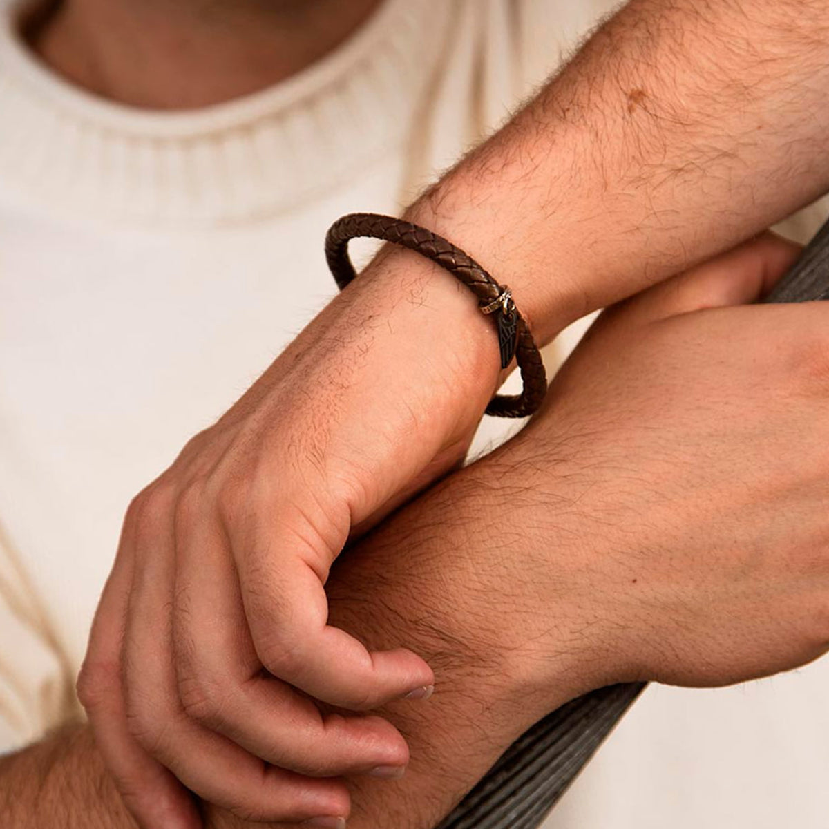 AN JEWELS JEWELRY Mod. AA.P252BR brown braided leather bracelet on wrist