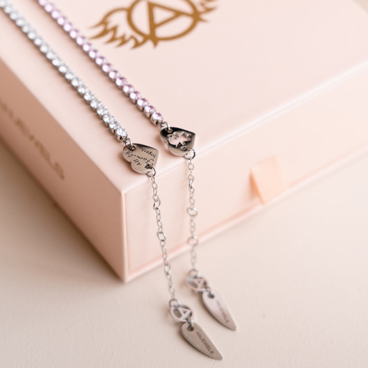 AN JEWELS JEWELRY Mod. AL.BLIYMPK delicate necklaces on display box