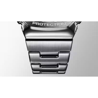 Close-up of CASIO G-SHOCK Mod. OAK G-STEEL PETROL BLUE wristwatch bracelet in stainless steel finish