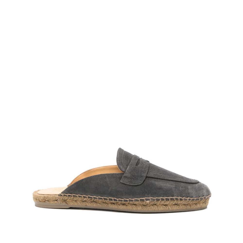 Castañer Castaner Sandals Grey in suede leather with almond toe and rubber sole, perfect for a chic look, heel height 0.8 in/2 cm.