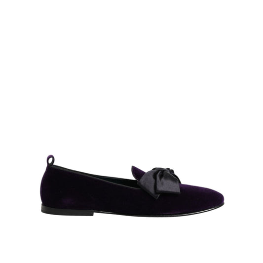 Dolce & Gabbana Purple Suede Cotton Bow Slip On Loafers Shoes with sleek design and elegant style, perfect for adding sophistication to outfits.