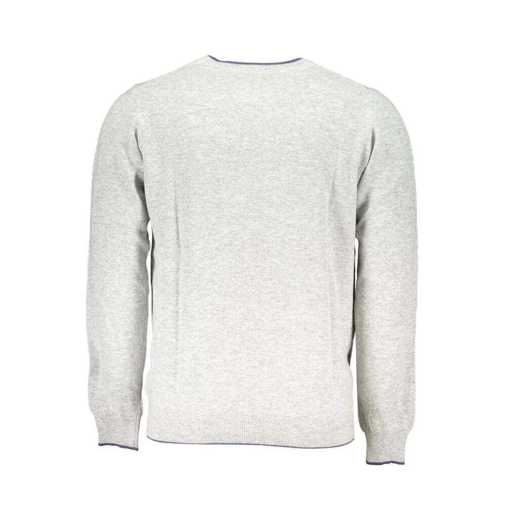North Sails Gray Fabric Sweater featuring long sleeves, crew neck, contrast details, and embroidered logo made from recycled fibers.