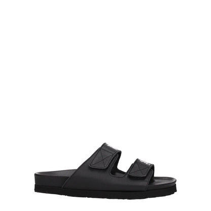 Palm Angels Black Leather Flat Sandals with front logo and strap closure, casual style, rubber sole, low heel. MPN: PWIH010LEA0011001.