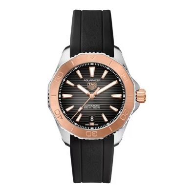 Luxury TAG HEUER Mod. AQUARACER CAL. 5 wristwatch with stainless steel case and black dial, ideal for discerning gents, Swiss-made.